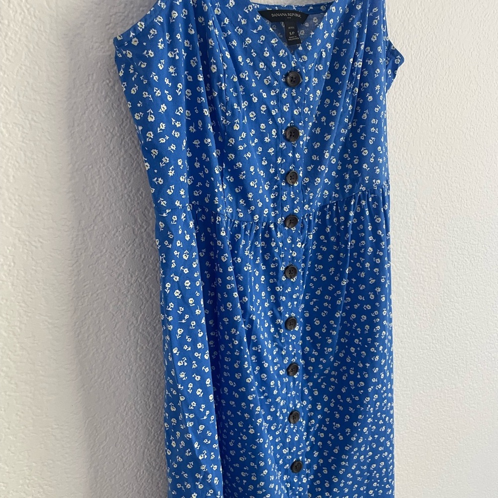 Blue Banana Republic Sun Dress. Size small.